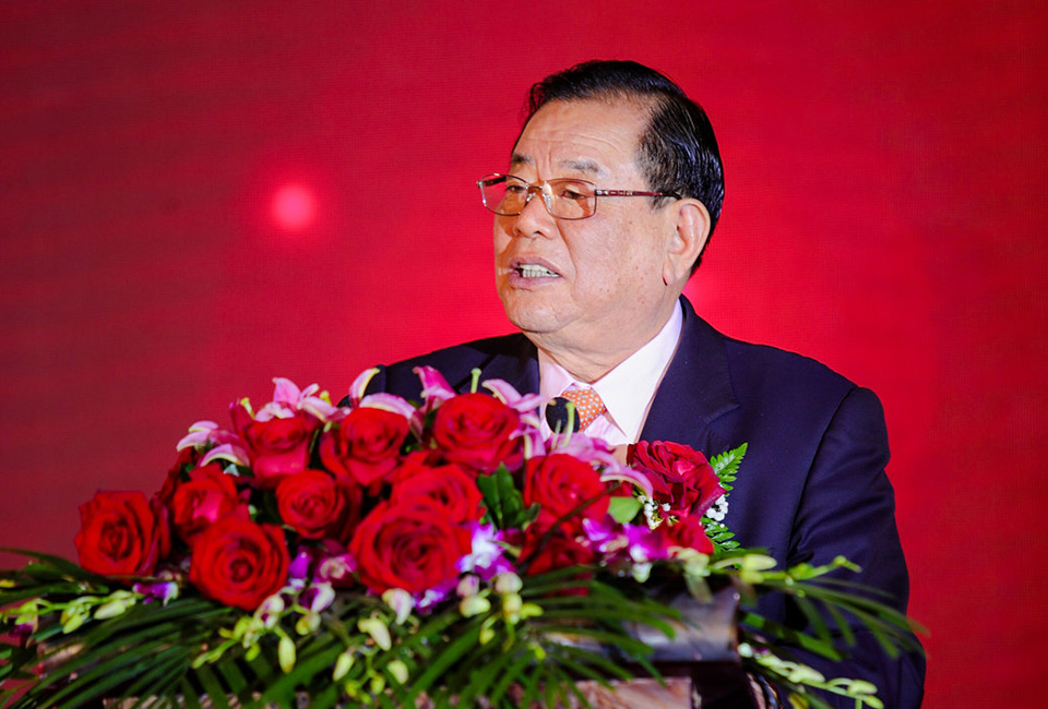 德業(yè)人將用心堅(jiān)守使命,<br>為實(shí)現(xiàn)夢(mèng)想不懼櫛風(fēng)沐雨、砥礪前行。
